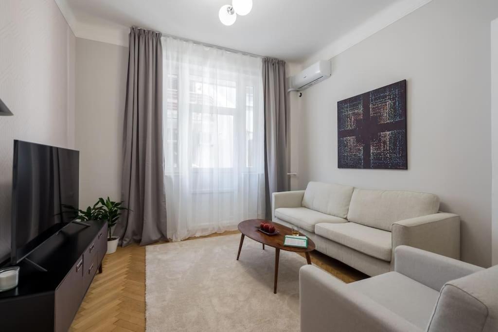 Exquisite Art Deco 2Br Apartment Prime Location Bucarest Exterior foto